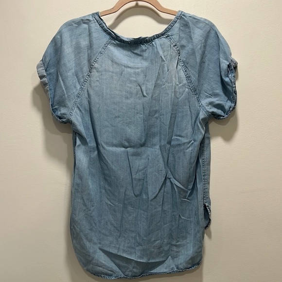 CLOTH & Stone Anthropologie Short SleeveChambray Top size medium - Picture 4 of 8